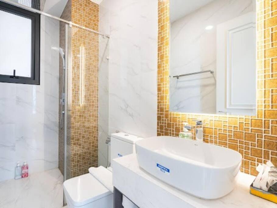 The Rixx Downtown Apartment@D1/Pool/Gym/Operahouse Ho Chi Minh-staden Exteriör bild